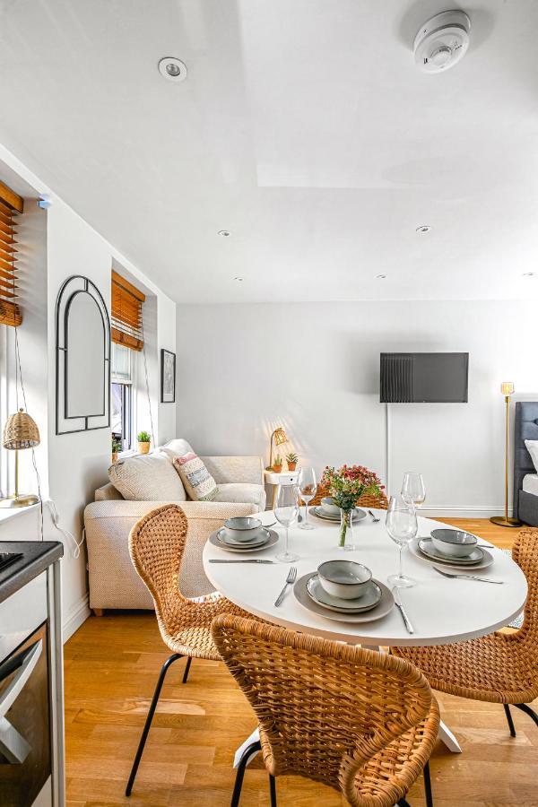 Charming Studio Flat Close To Holborn Station Лондон Екстериор снимка
